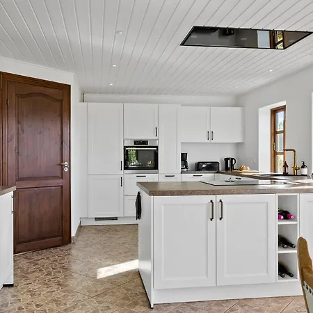بيت للعطل Gorgeous In With Wifi Rudkøbing
