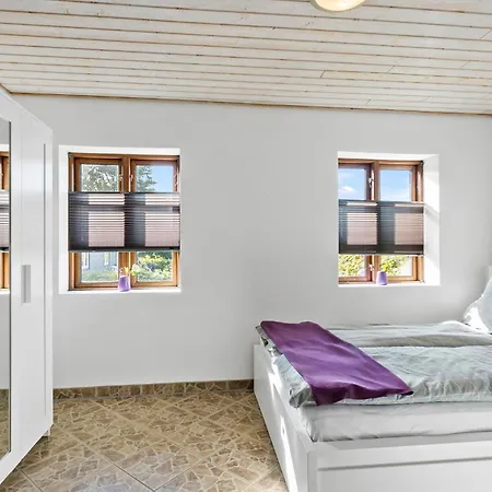 Gorgeous In With Wifi *